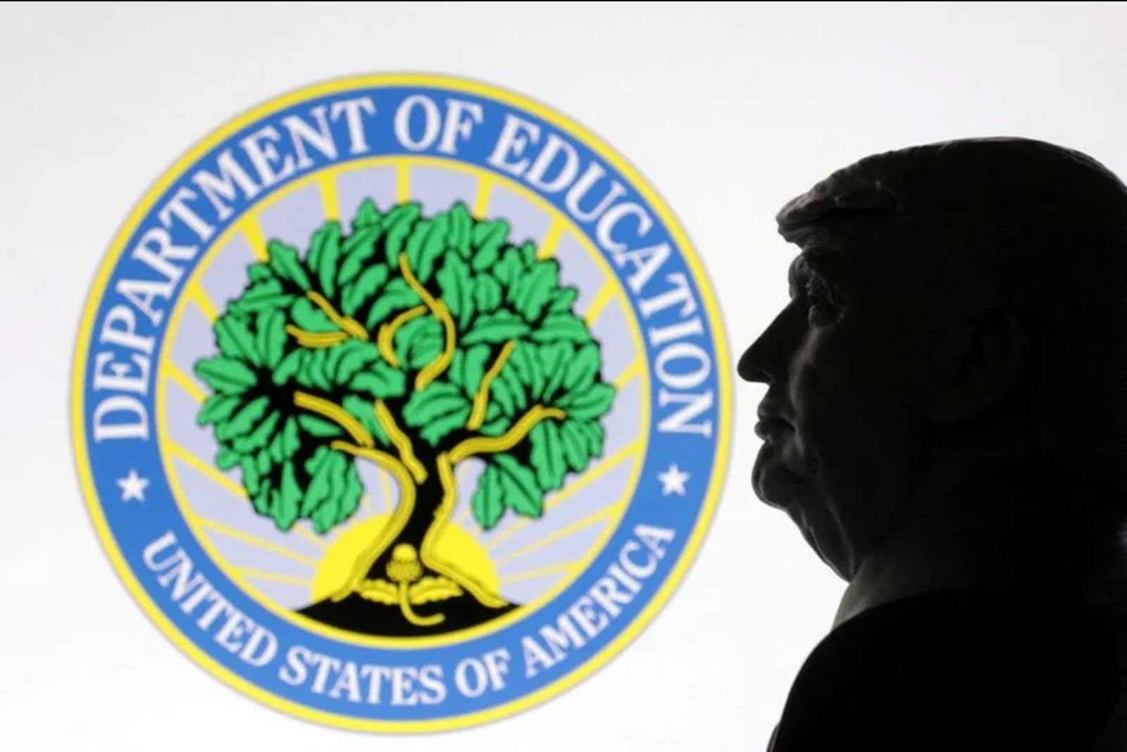 Trump Administration Links Federal Student Loan Access to Graduate Earnings