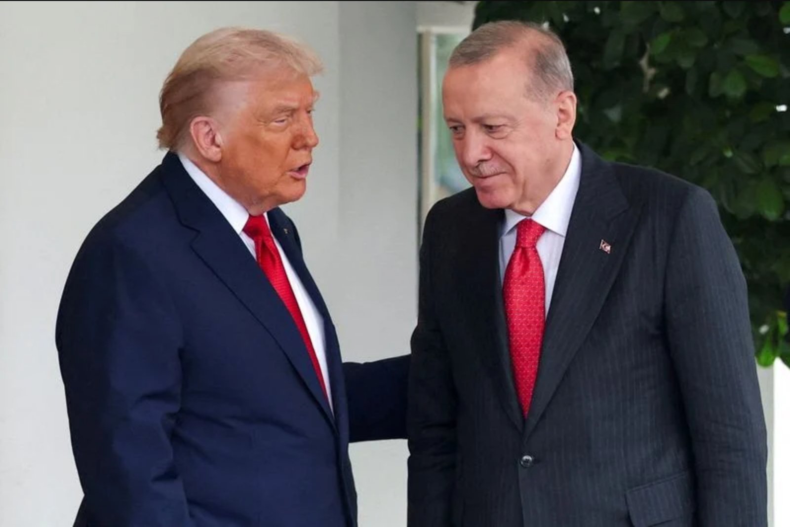 U.S. President Said Ready to Offer Turkey Return to F-35 Program, Officials Tell New York Times