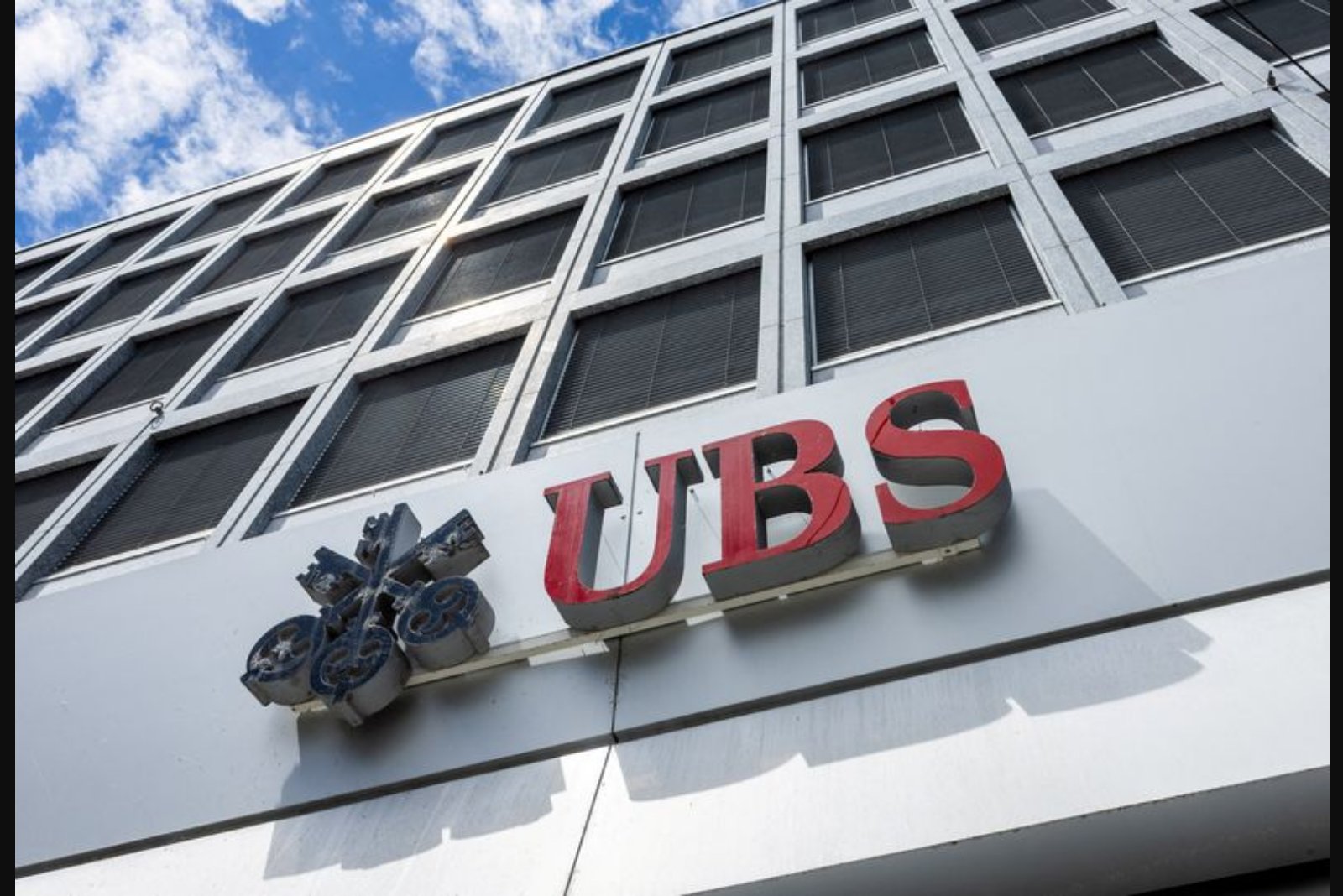 UBS-commissioned study warns tougher capital rules may weigh on Swiss growth