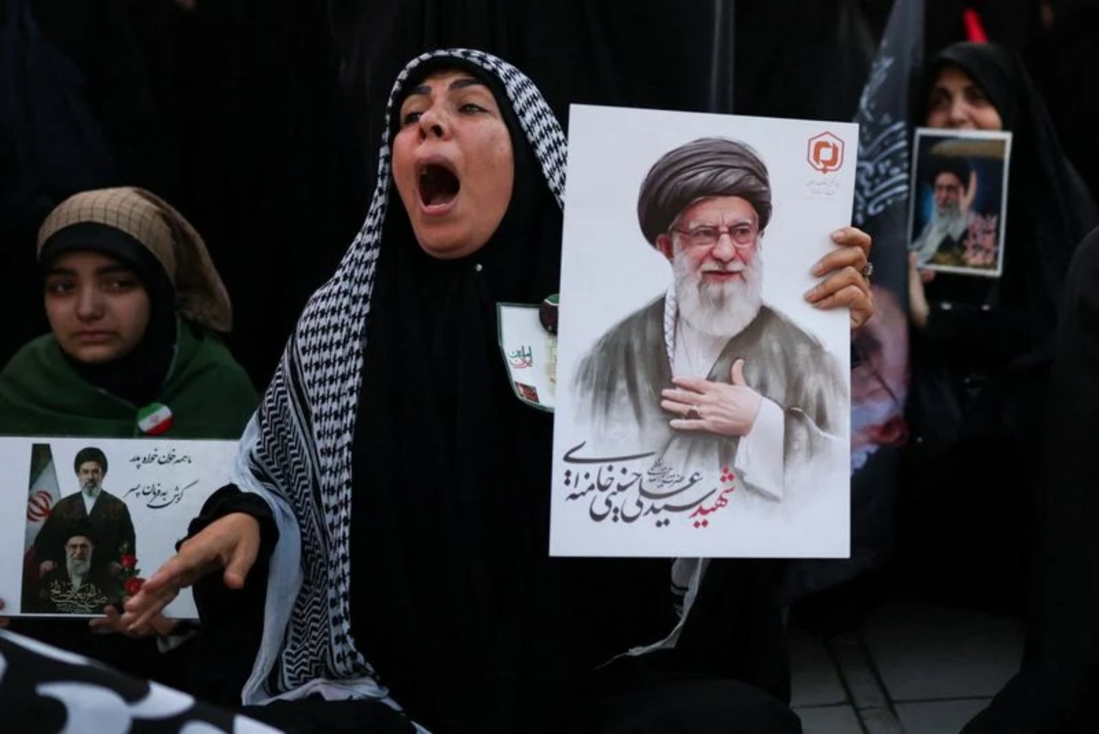Mass Mourning at Tehran Grand Mosalla Begins Week-Long Funeral for Khamenei