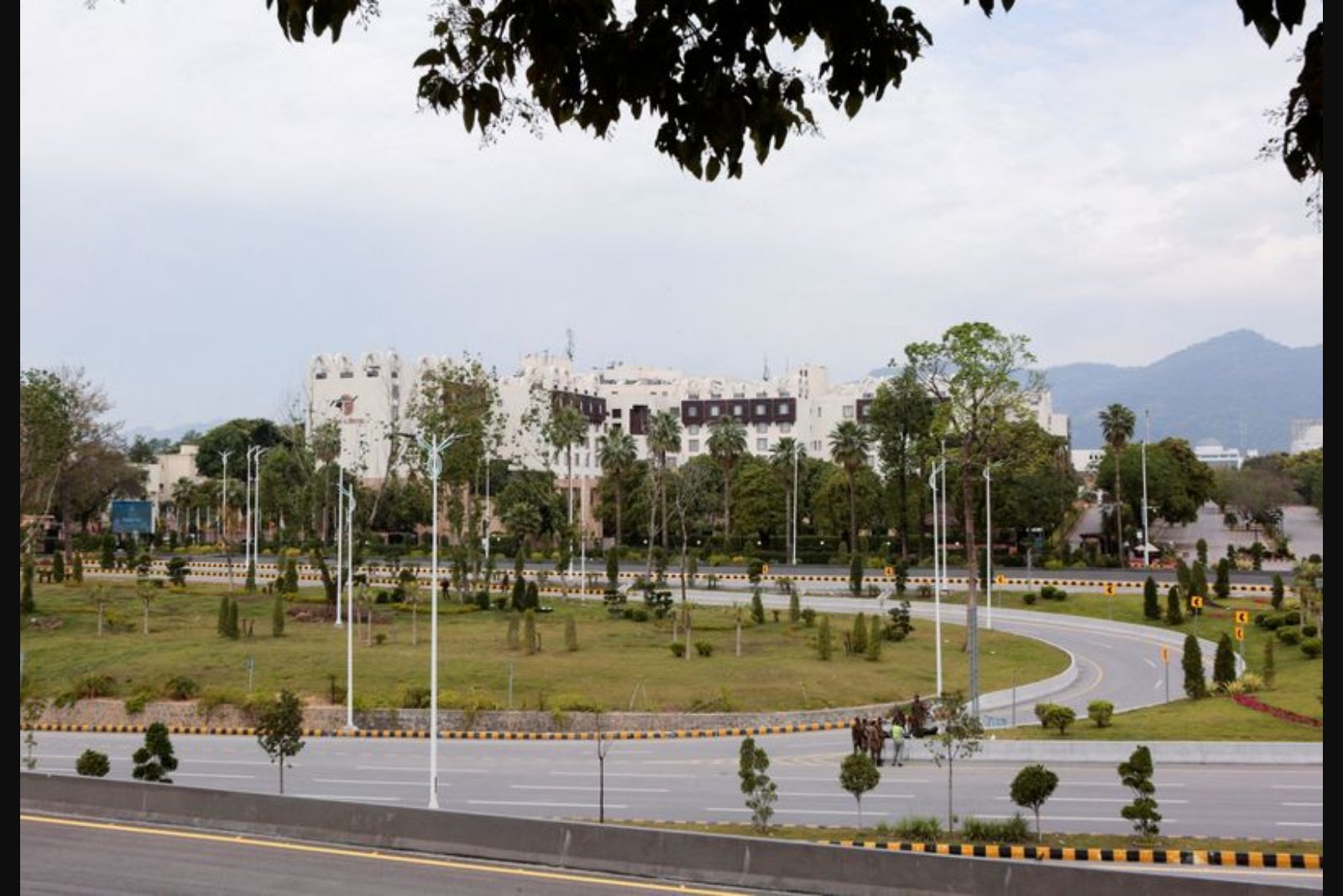 Heavily Secured Serena Hotel in Islamabad Chosen to Host U.S.-Iran Peace Delegations