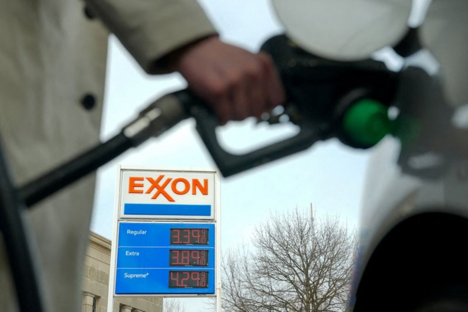 Exxon flags Q1 upstream gain from Iran conflict, warns of near-term downstream timing drag