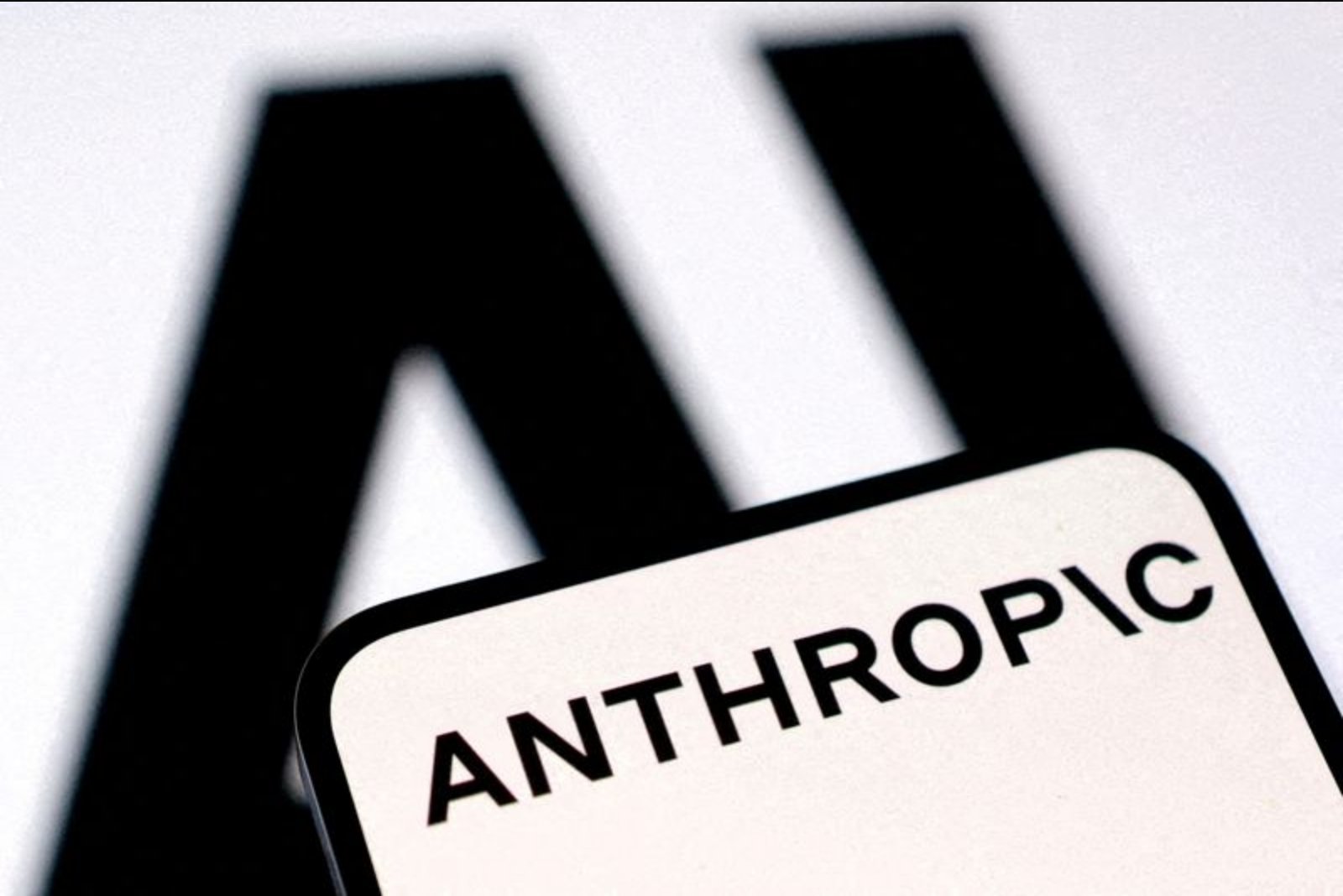 Apollo, Blackstone Seek Investors for $36 Billion Anthropic Debt Package