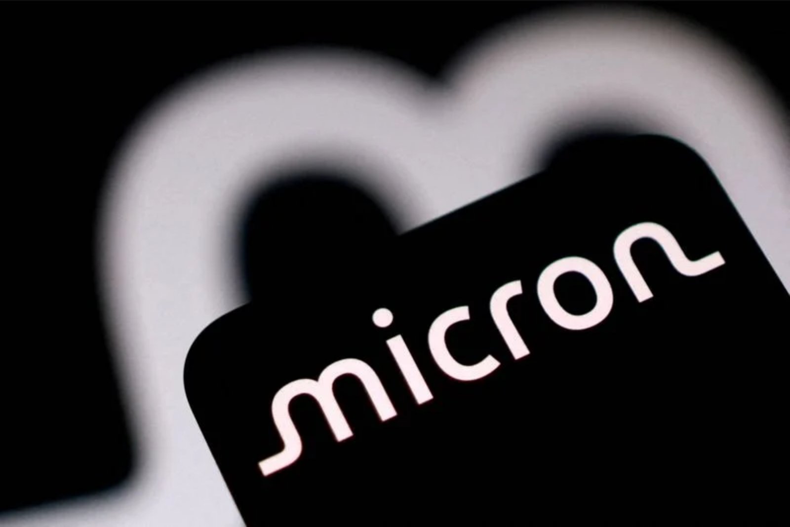Micron and Ford Seal Long-Term Memory Supply Pact for Next-Generation Vehicles