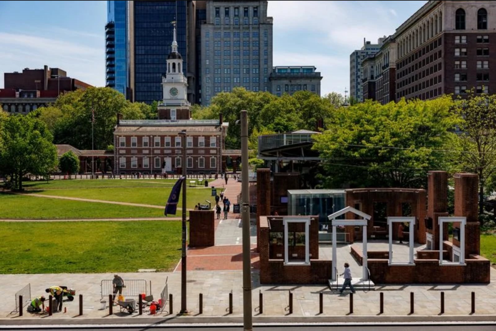Federal Government Installs Revised Slavery Panels at Washington’s Philadelphia Residence