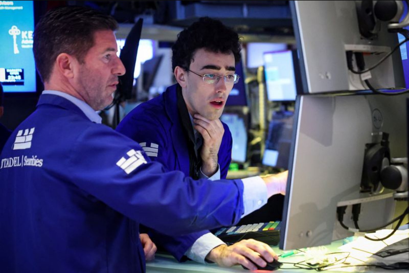 Stocks Climb as US-Iran Talks Bolster Risk Appetite; Earnings Take Spotlight