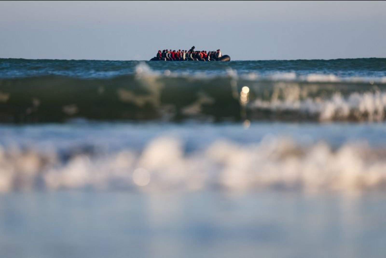 Report Finds Migrants Returned Under UK-France Scheme Lacked Language Support and Legal Guidance