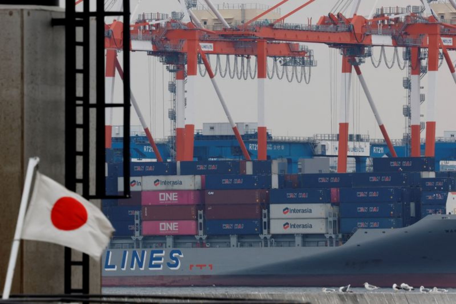 Asia-driven export gains lift Japan but oil price surge clouds outlook