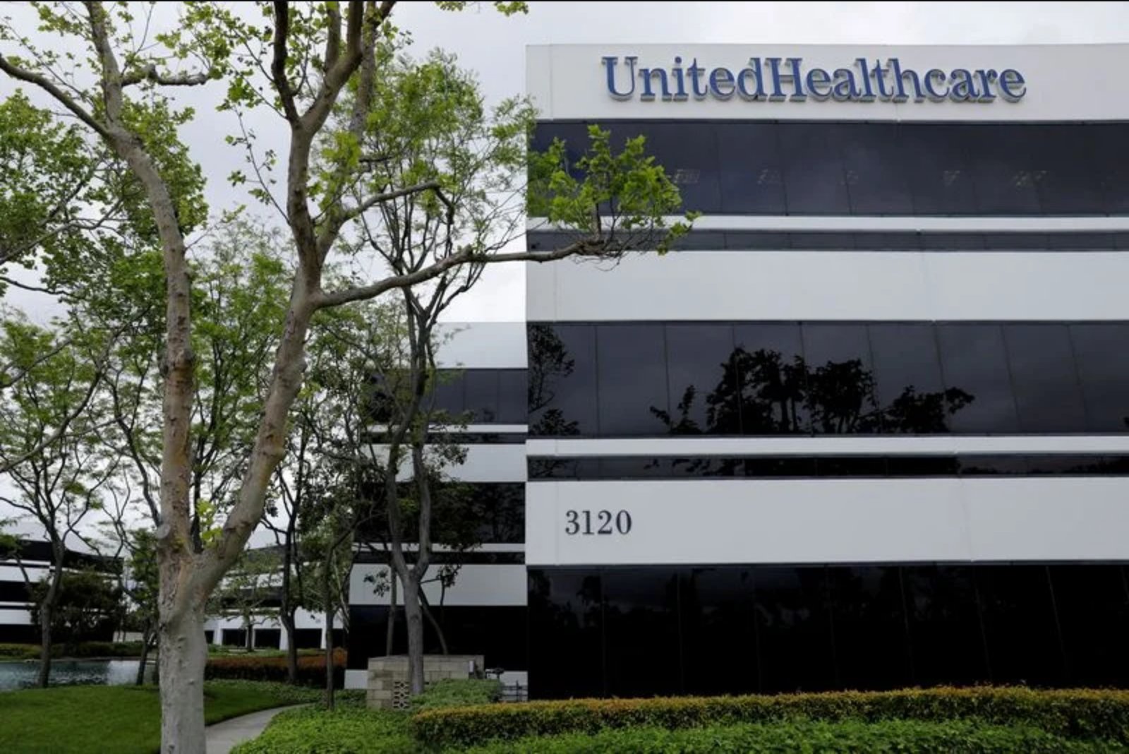 UnitedHealth Lifts 2026 Earnings Outlook After Cutting Medical Costs and Strengthening Optum