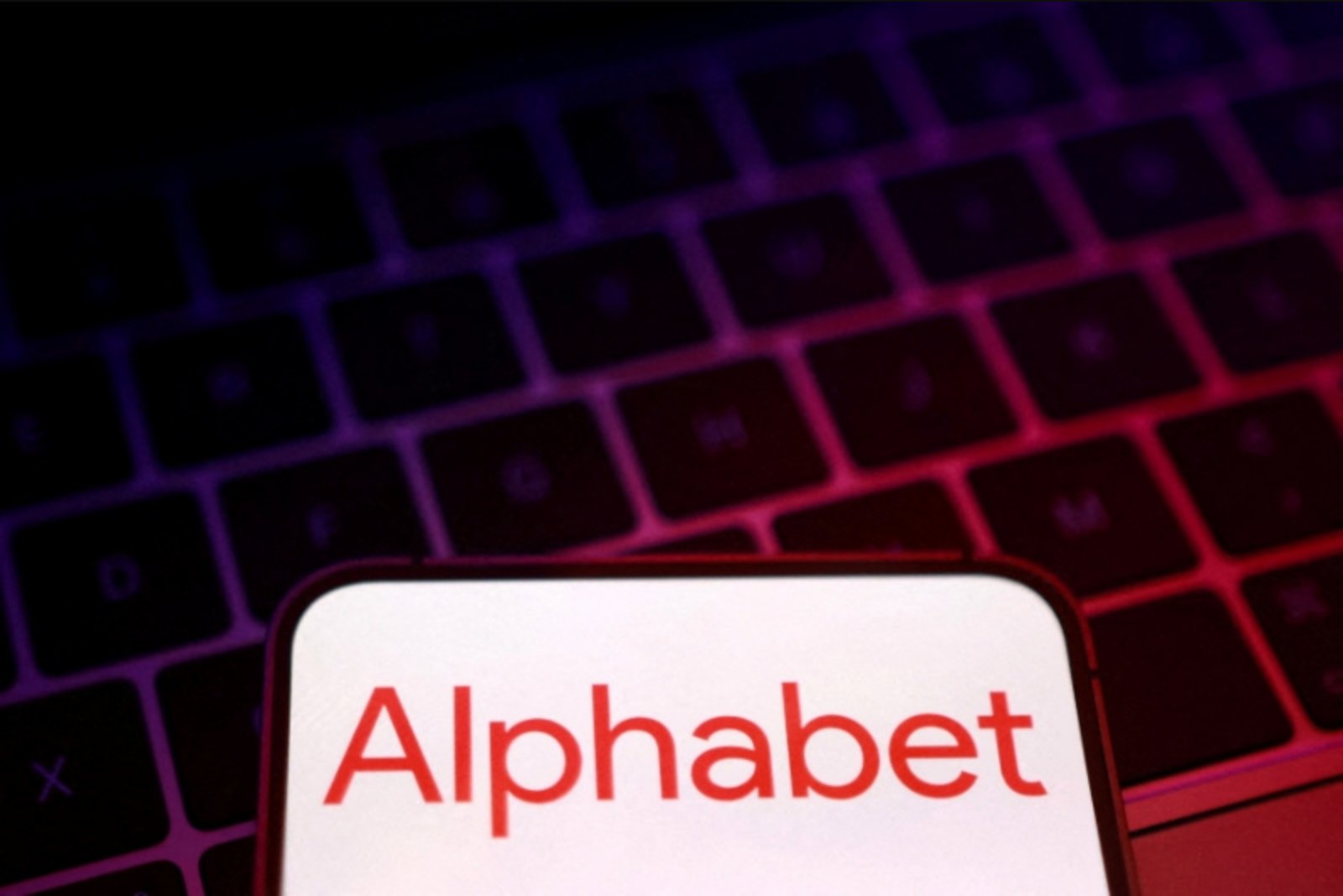 Alphabet completes record ¥576.5 billion yen bond sale in first-ever yen issuance