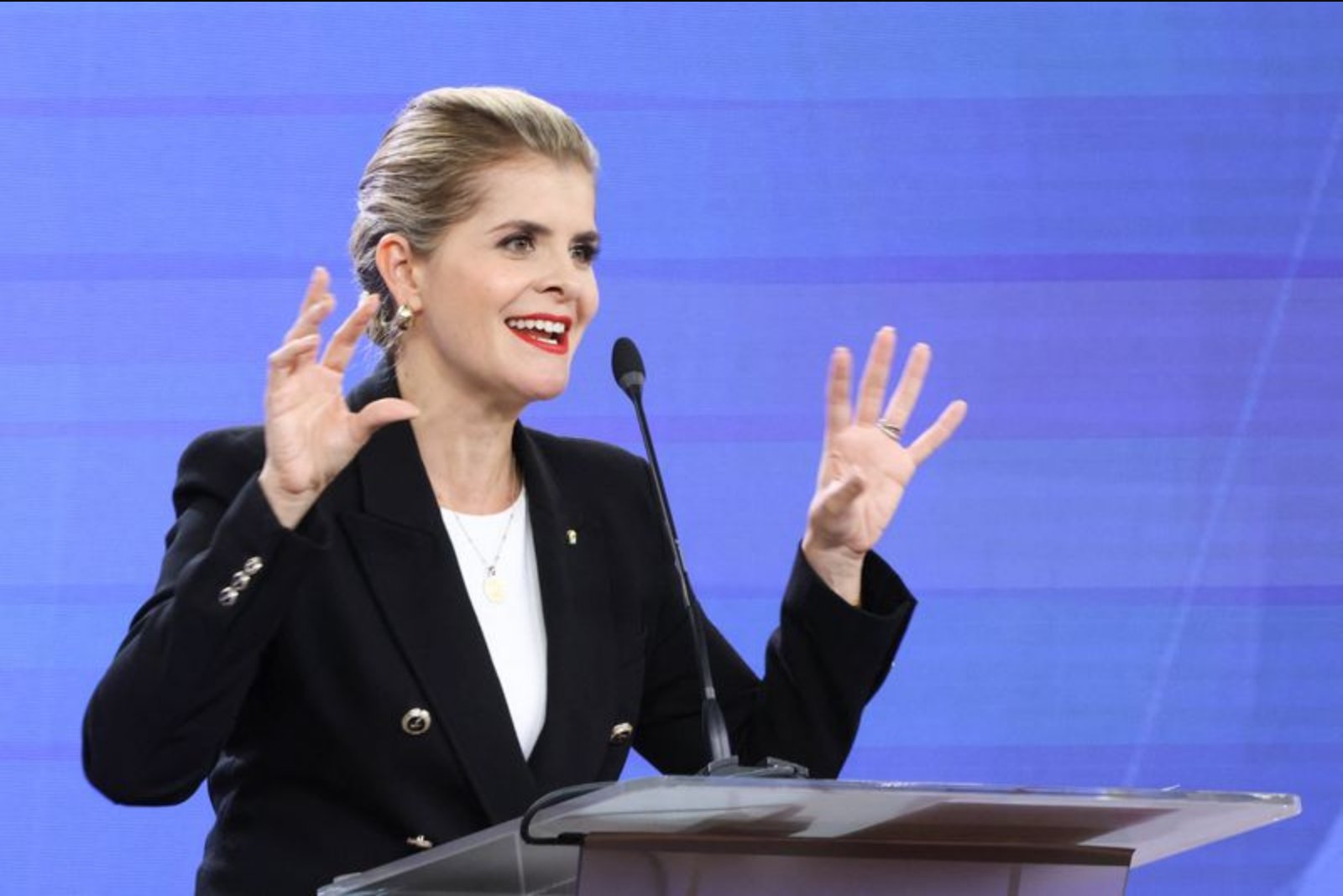 Right-wing populist leads Costa Rica vote as drug-fueled violence reshapes political landscape