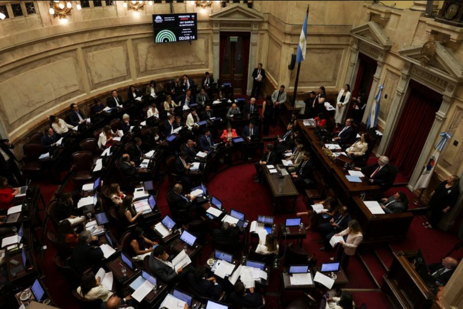 Argentina Senate Approves Milei Labor Reform, Sending Measure to Lower House Amid Protests