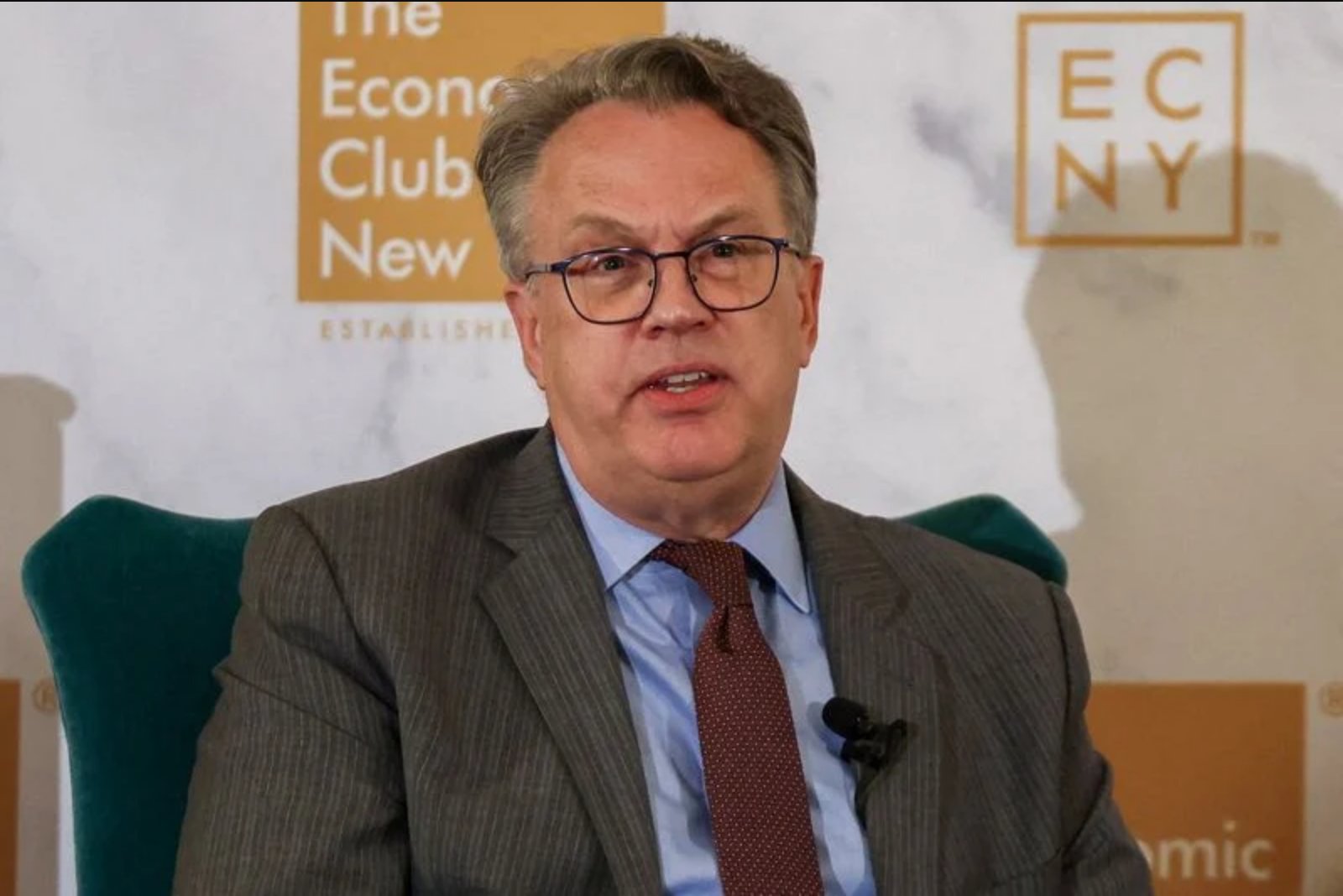 Williams Says Elevated Inflation May Have Peaked, Expects Gradual Decline