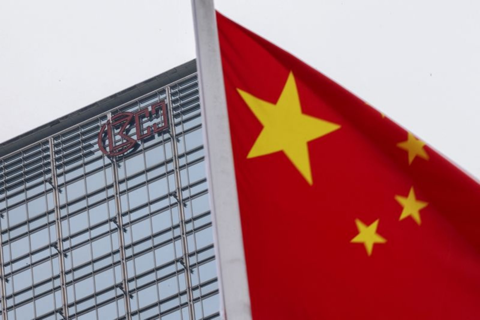 CK Hutchison Unit Moves to International Arbitration After Panama Court Voids Port Licences