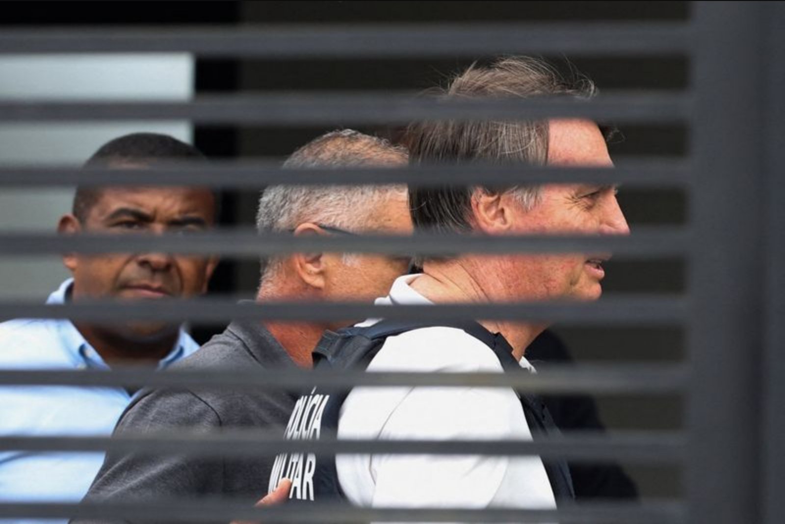 Bolsonaro Leaves Hospital to Begin 90-Day Humanitarian House Arrest