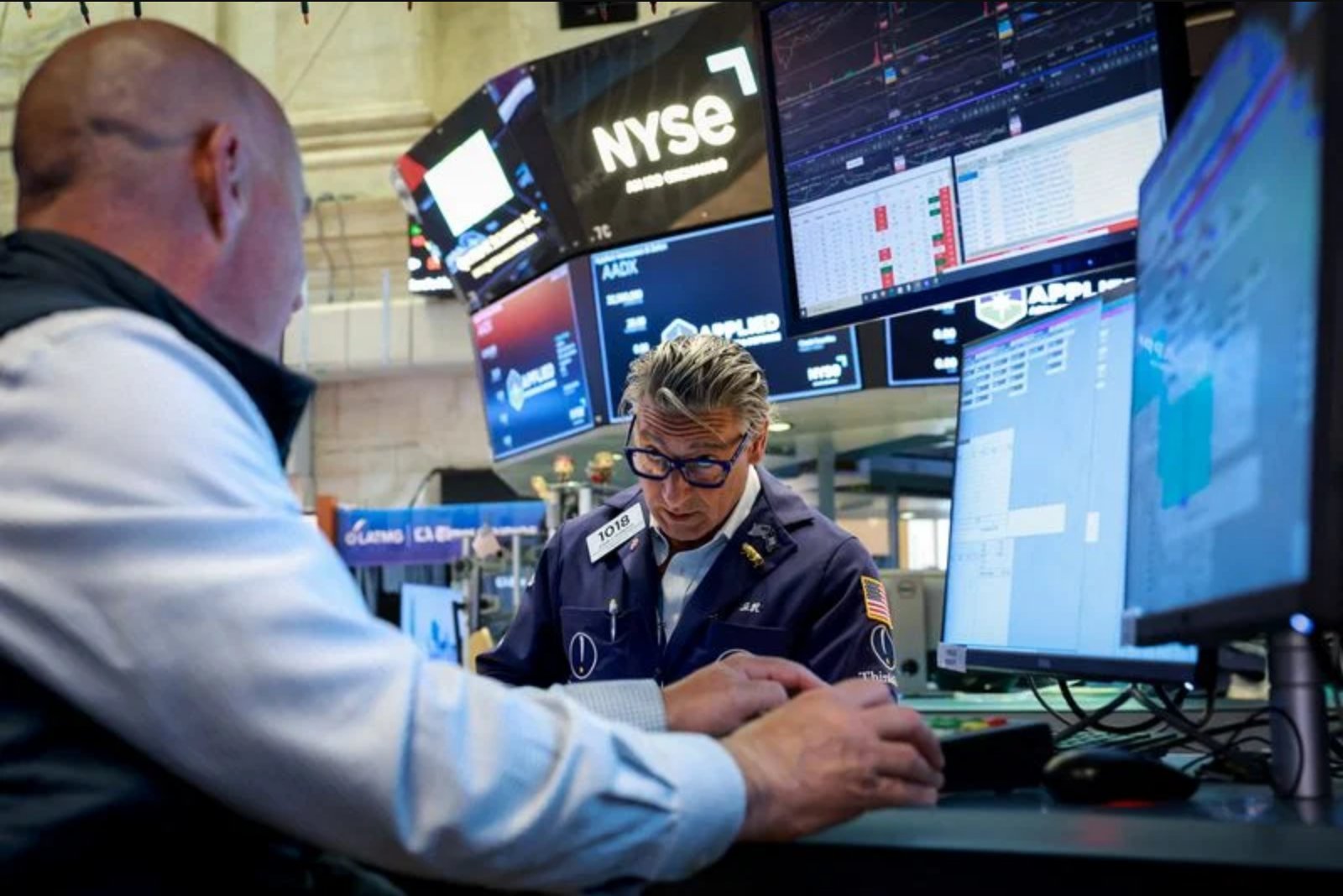 Wall Street Closes Mixed as Dow Hits New High, Oil Slides on Iran Ceasefire