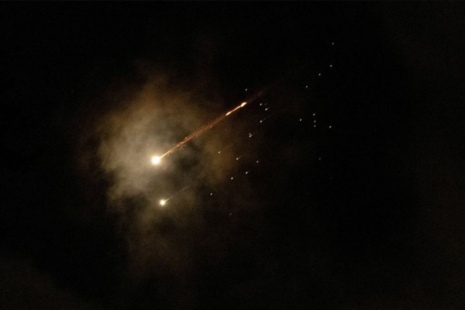 Gulf States Consider Low-Cost Ukrainian Interceptor Drone as Missile Stocks Shrink Amid Iranian Attacks