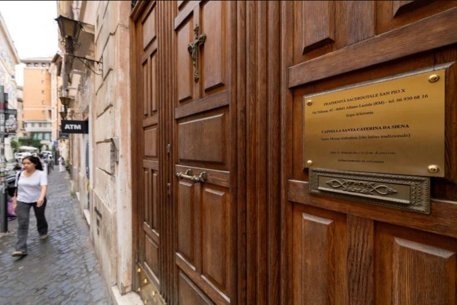 Vatican Declares Breakaway Traditionalist Group in Schism, Imposes Excommunications
