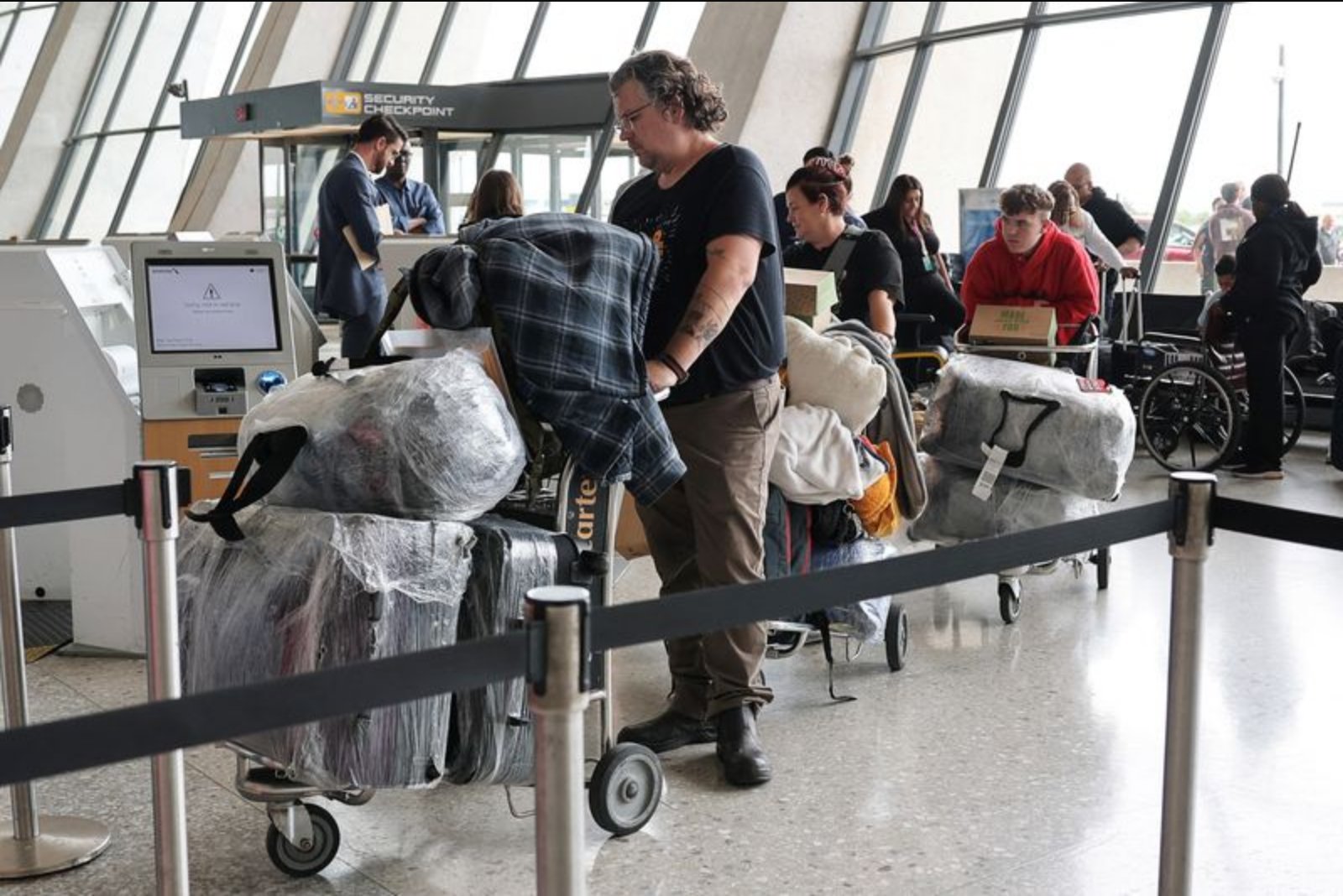 U.S. Sets Ambitious Goal to Process 4,500 White South African Refugee Cases Monthly, Document Shows