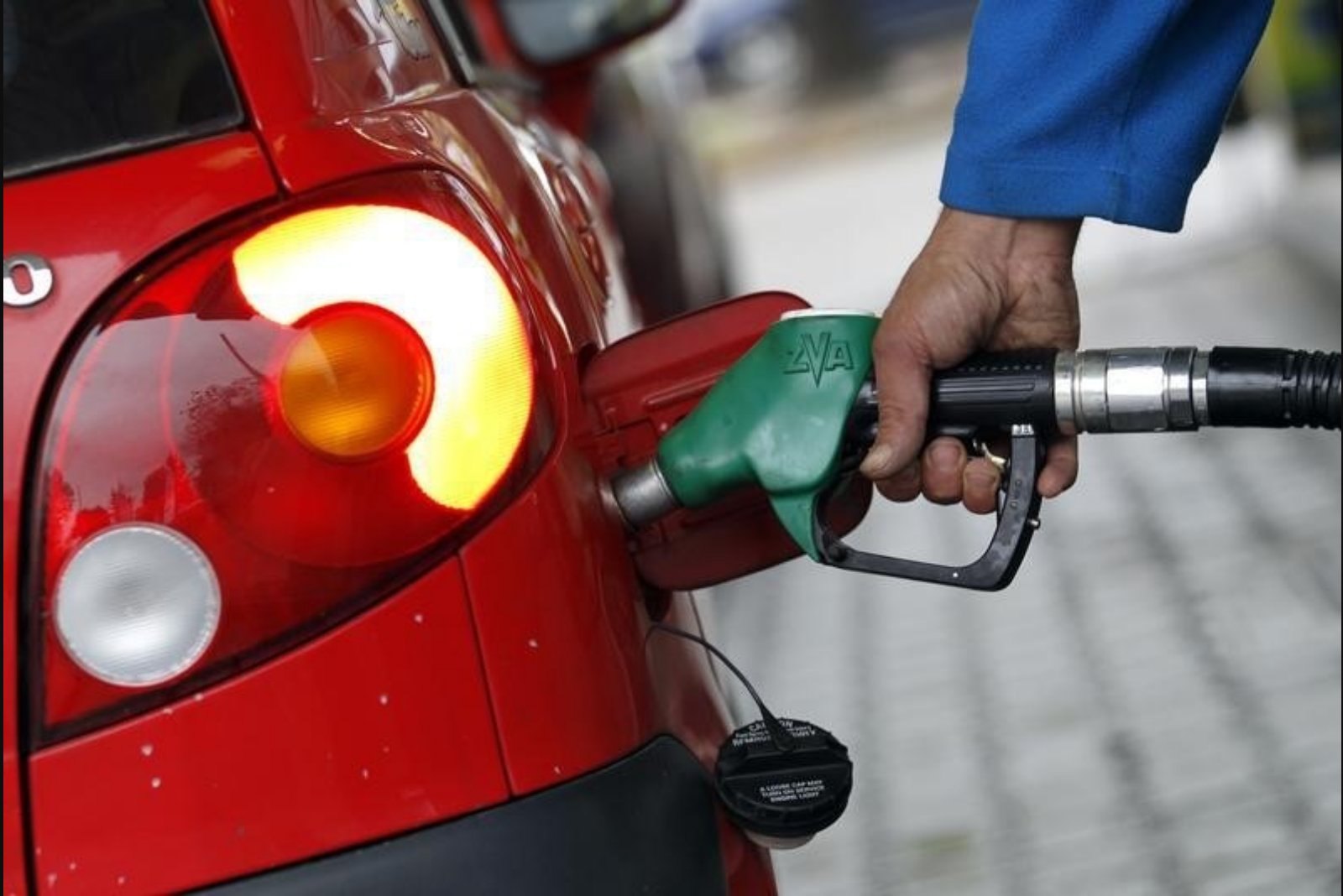Northwest European Gasoline Margins Slide as Stocks Rise and Exports Slow