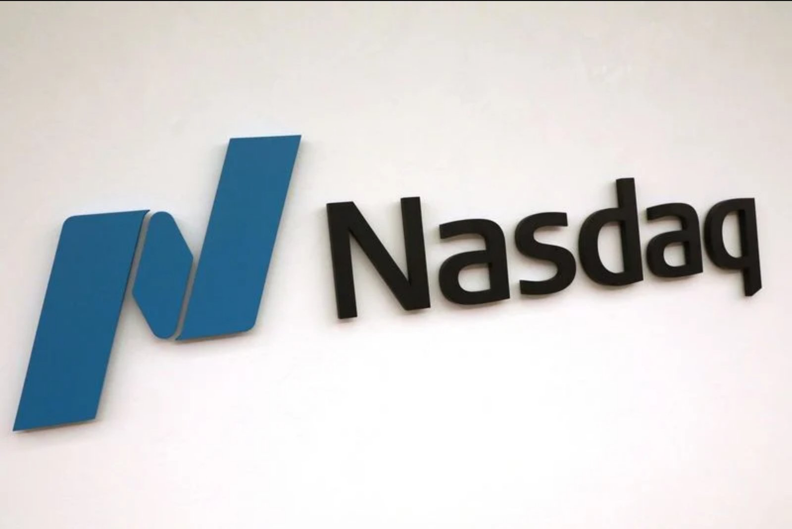 Oaktree-Backed ITG Surges in Nasdaq Debut as AI-Driven Infrastructure Demand Persists