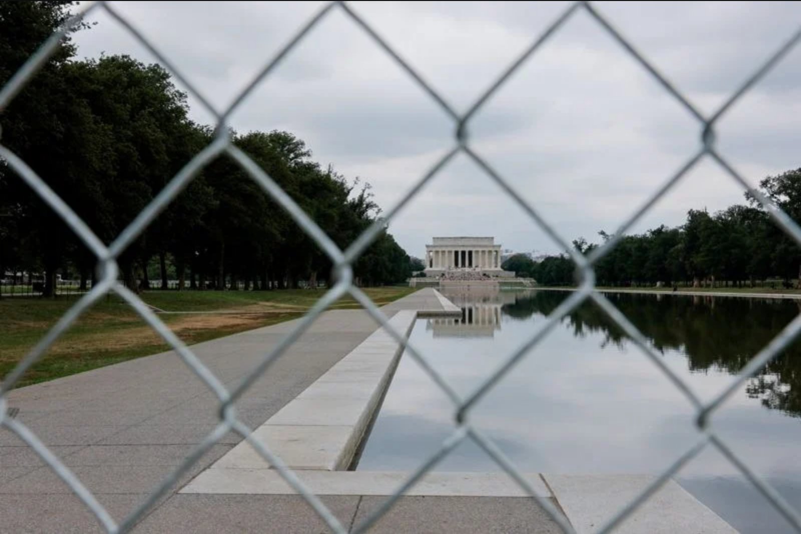 Former U.S. Olympian Pleads Not Guilty in Case Over Damaged Reflecting Pool Liner