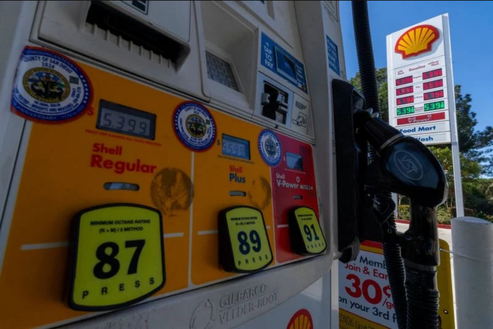 Trump Demands Immediate Pump Price Cuts, Warns of 'Big Problems' if Retailers Don't Comply