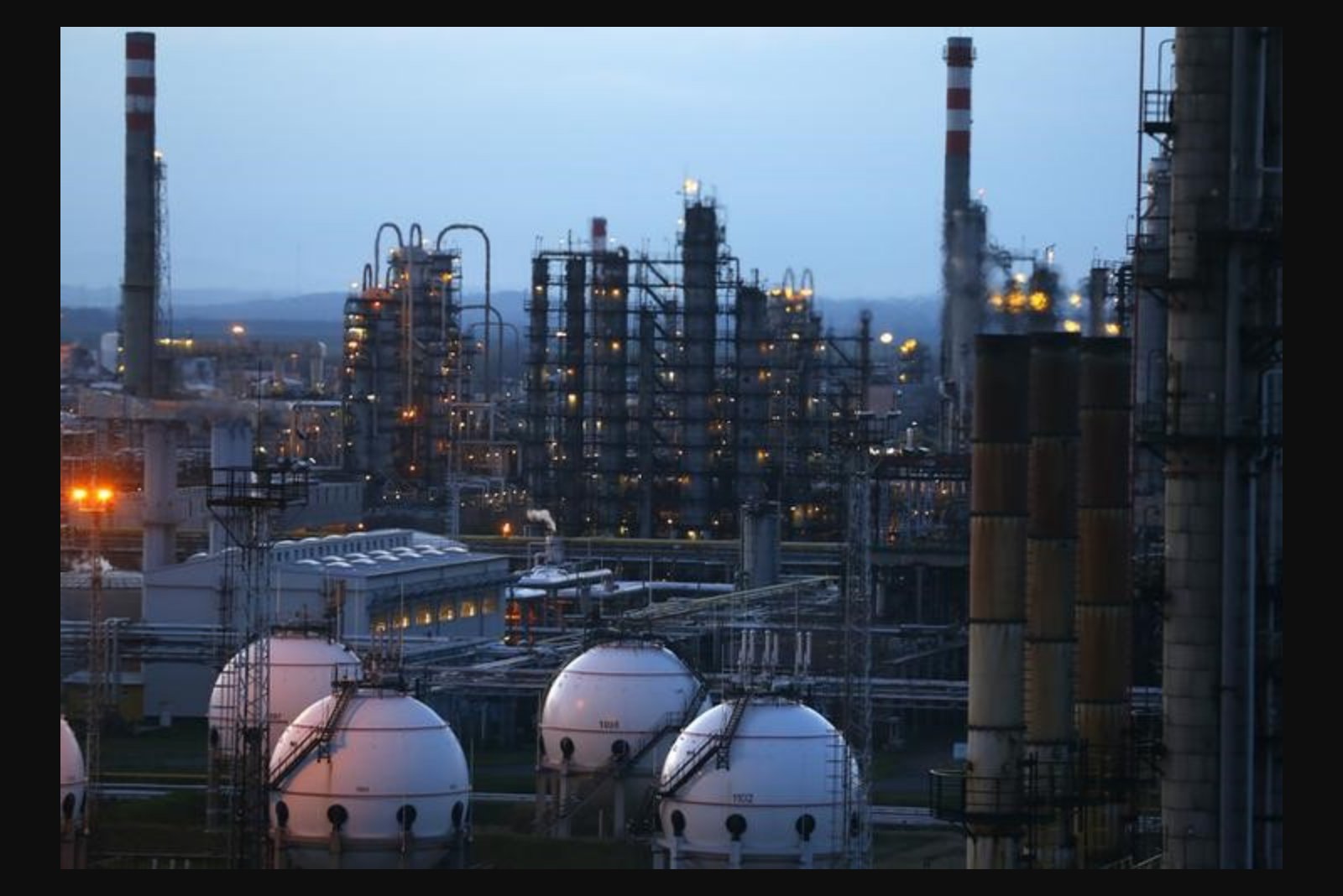 Oil Edges Lower as Focus Turns to U.S.-Iran Talks and China Growth Data