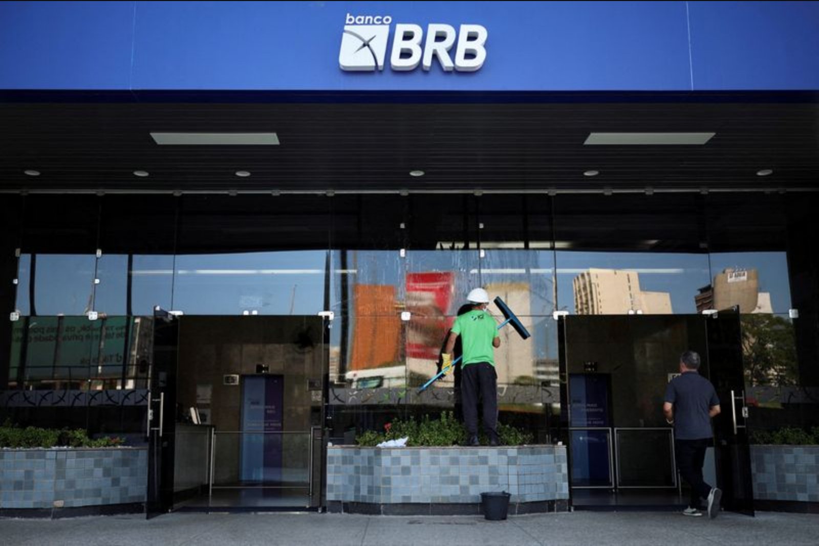 Quadra Capital Close to Buying 15 Billion Reais of Former Banco Master Assets from BRB