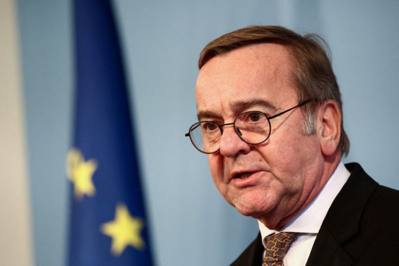 German Defence Minister Demands Apology from Trump Over Afghanistan Remarks