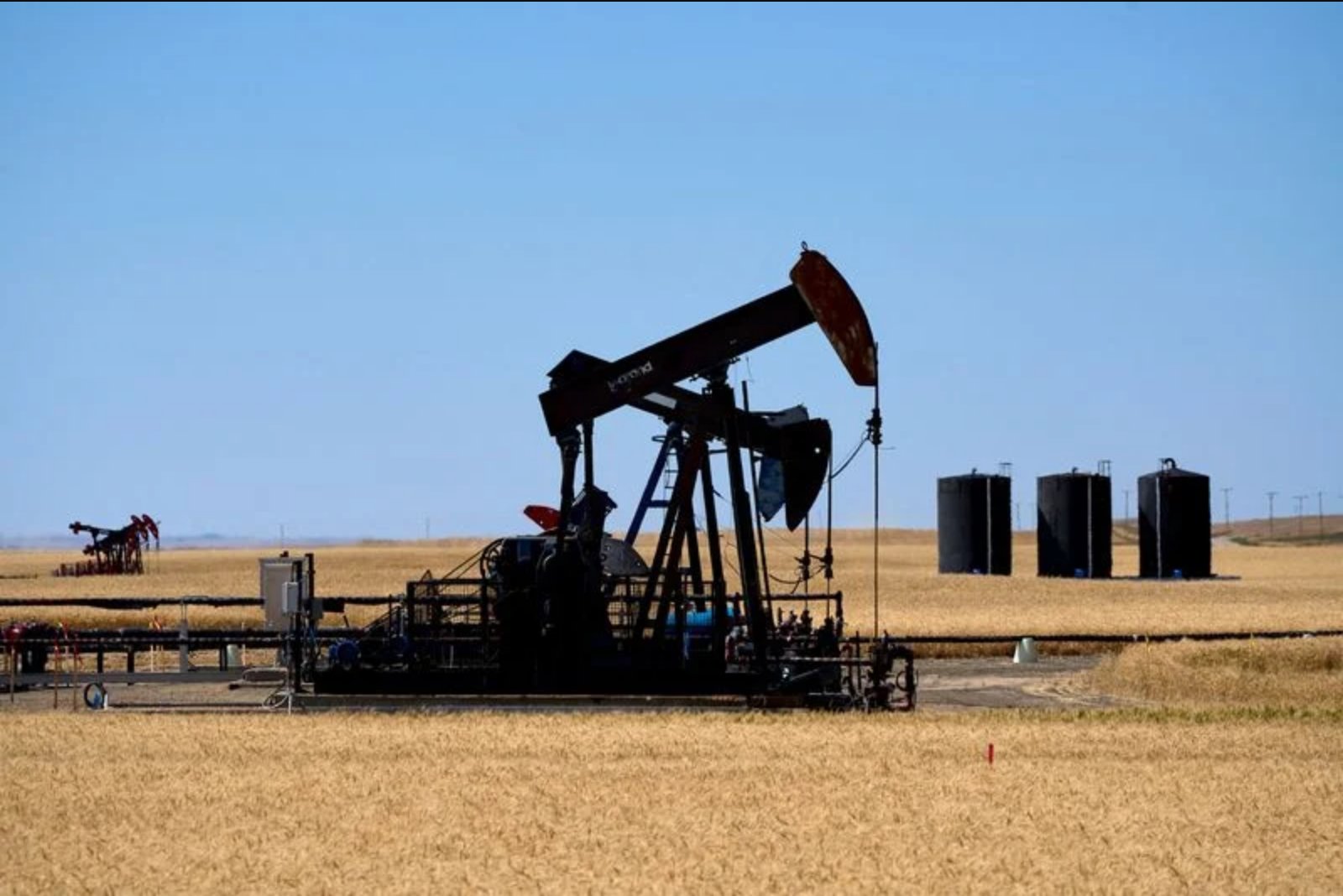 Oil Retreats After Doha Talks Yield 'Positive Progress' on Strait of Hormuz