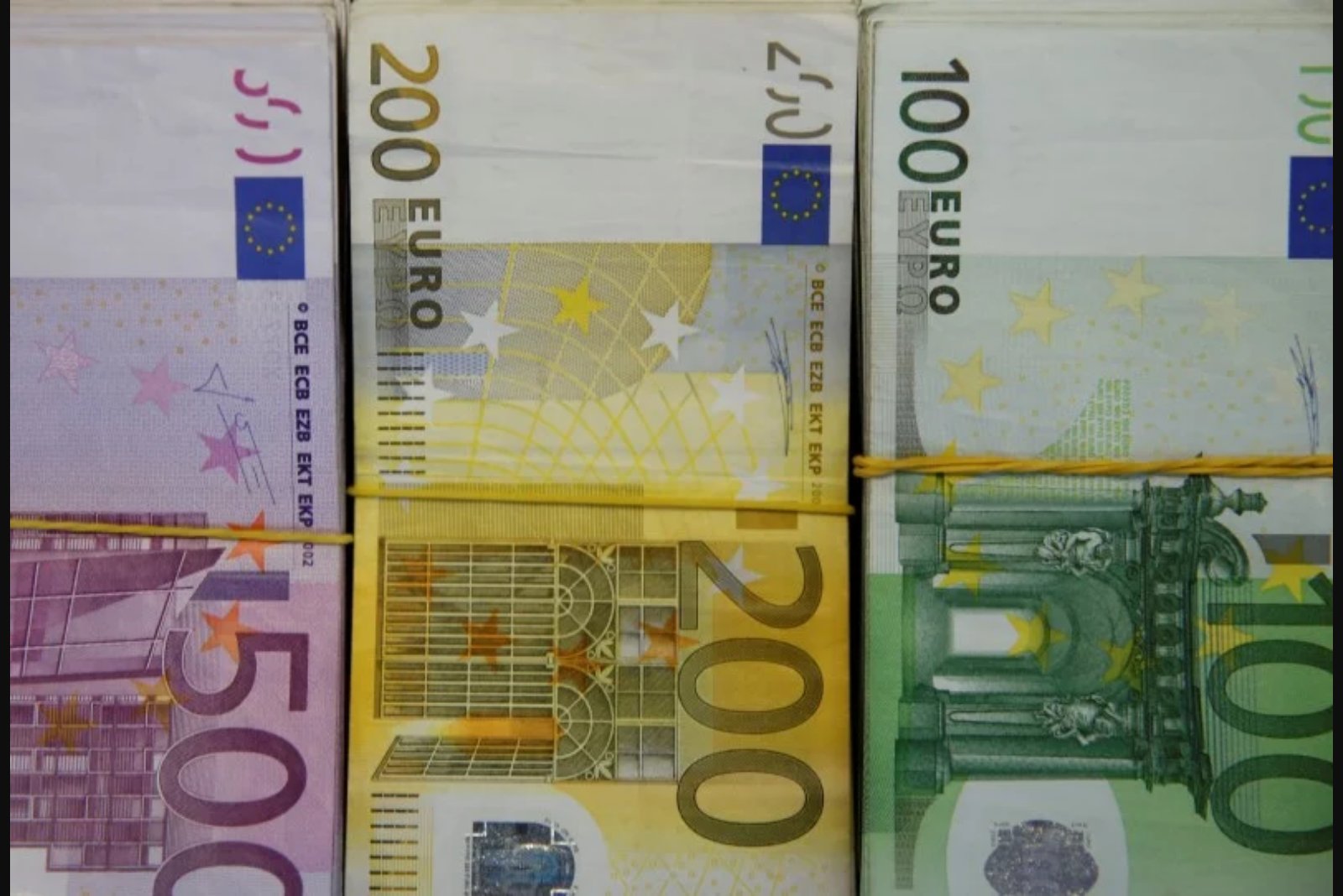 Eurozone Yields Hold Near Multi-Year Highs as Markets Brace for Prolonged Tight Policy