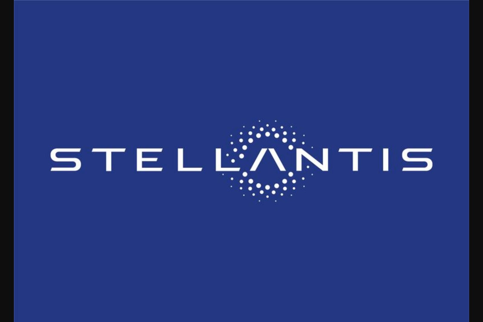 U.S. Judge Tosses Shareholder Suit Alleging Stellantis Hid 'Channel Stuffing'