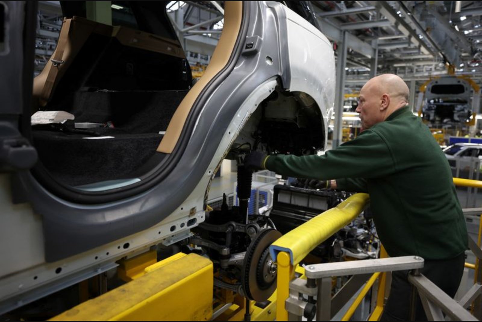 UK manufacturing sentiment plunges as firms flag swelling cost pressures