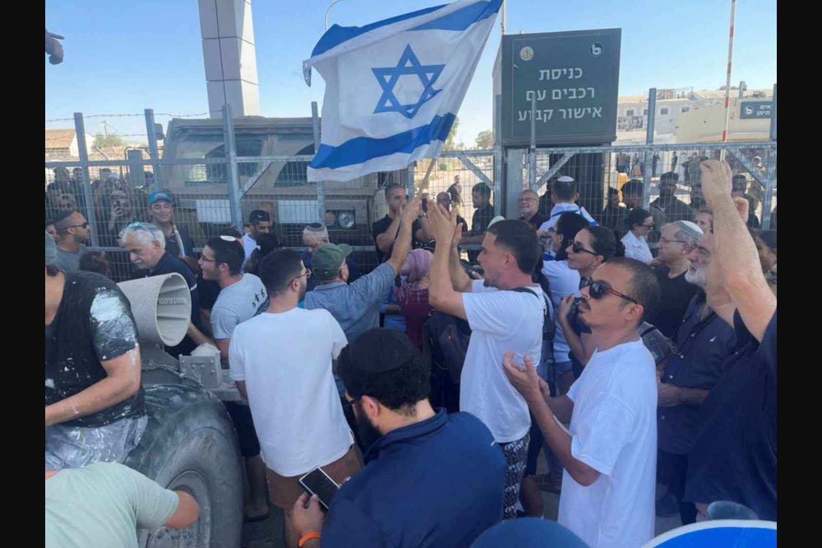 Israel Drops Indictments Against Five Soldiers in Gaza Detainee Abuse Case