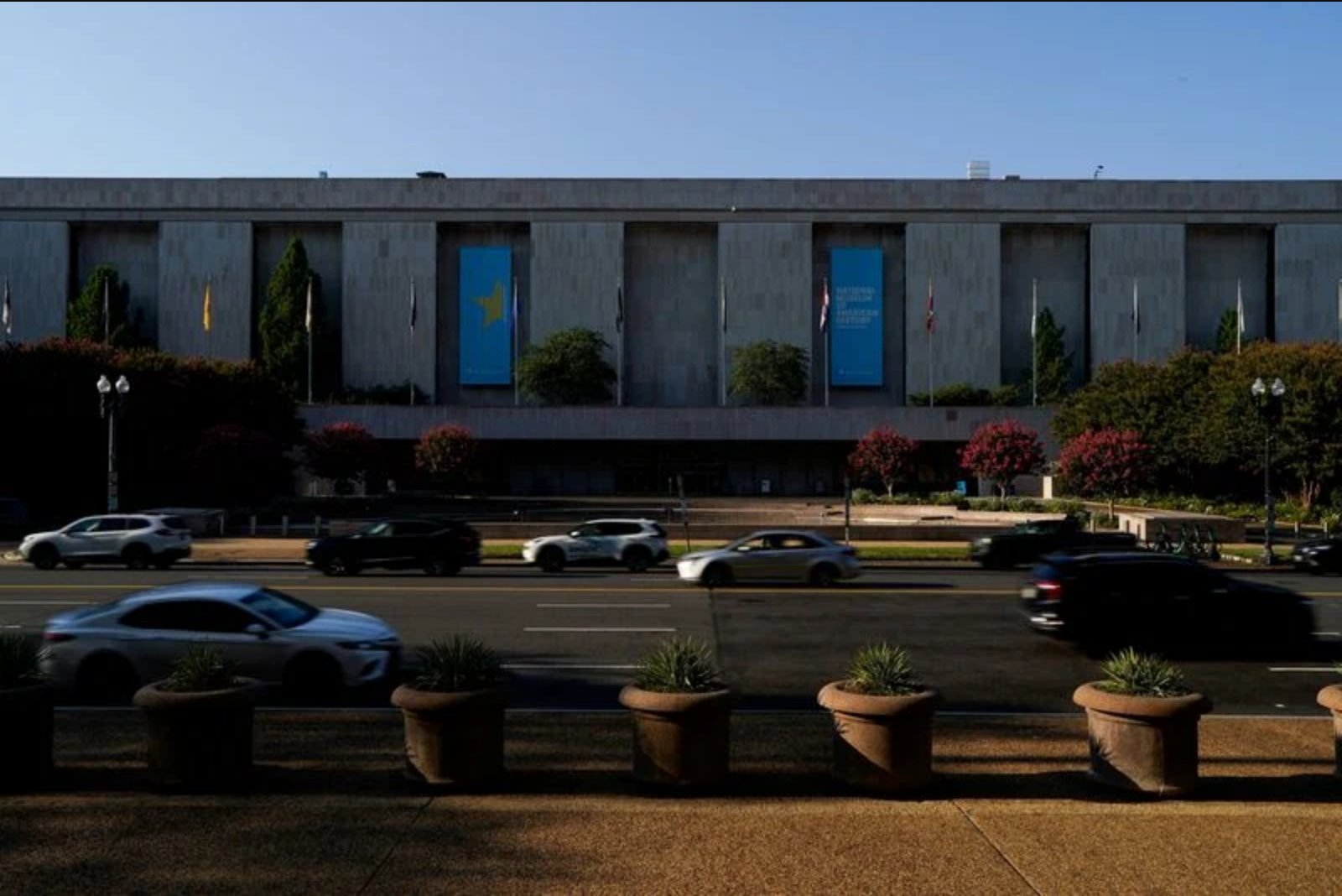 Smithsonian Chief Rebukes White House Report as Mischaracterization of Museum's Work