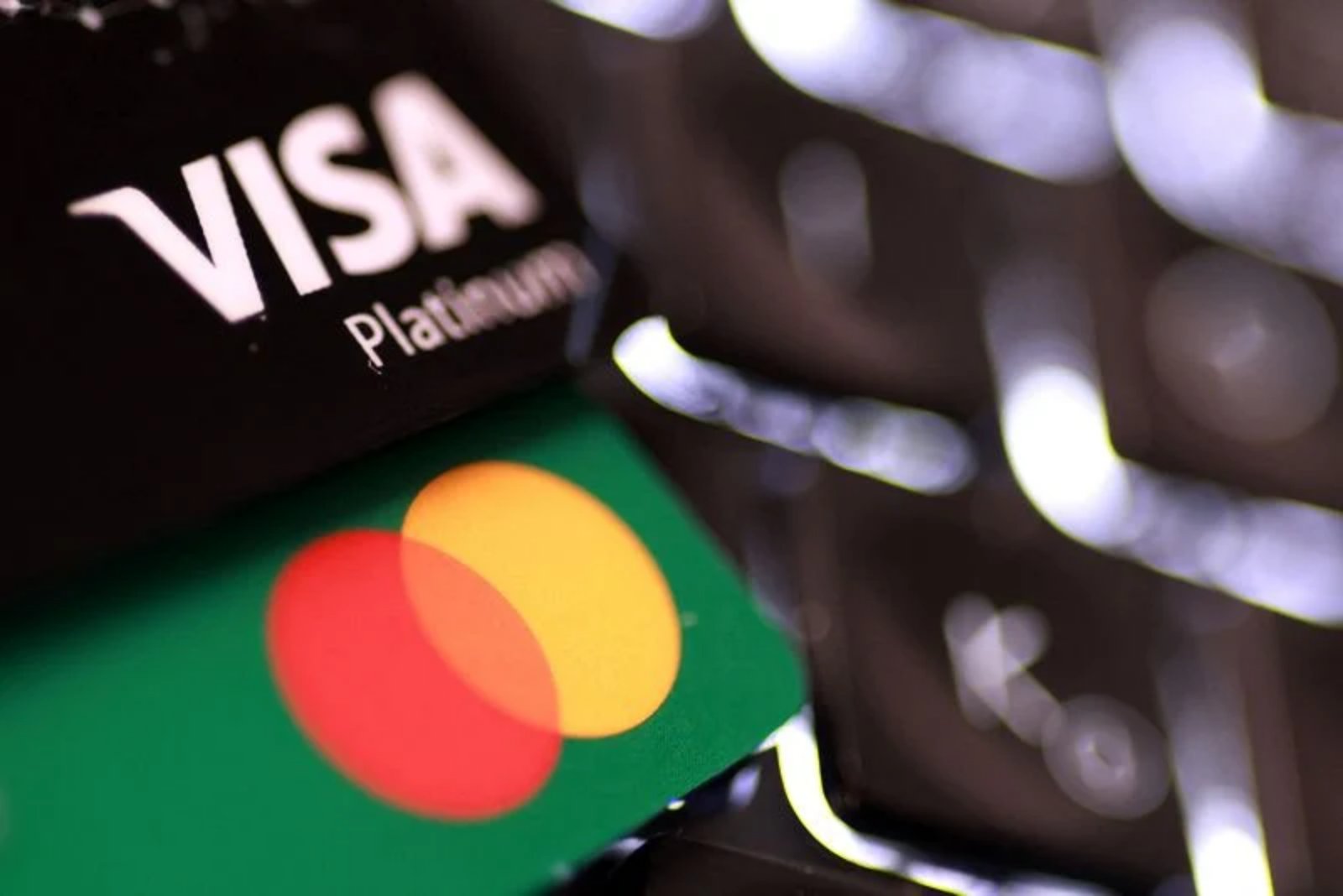 Judge Gives Preliminary OK to $38 Billion Visa and Mastercard Settlement Over Swipe Fees