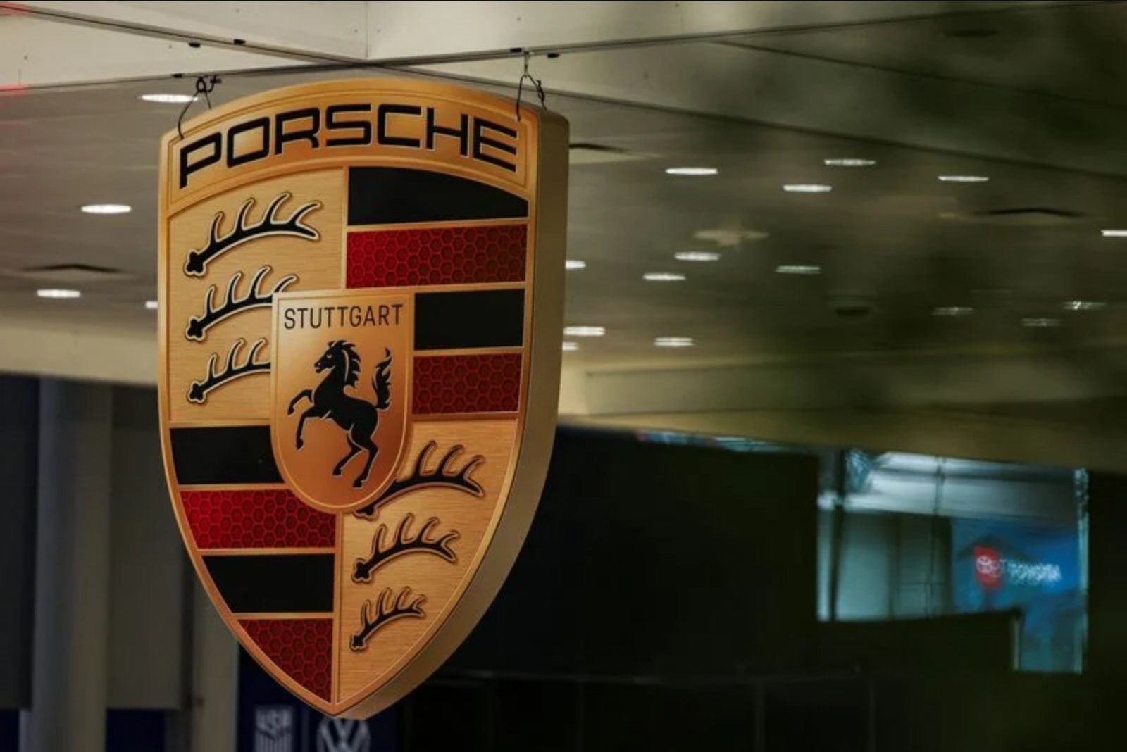 Porsche Seeks Agreement on Second Cost-Cutting Plan Before July Factory Break