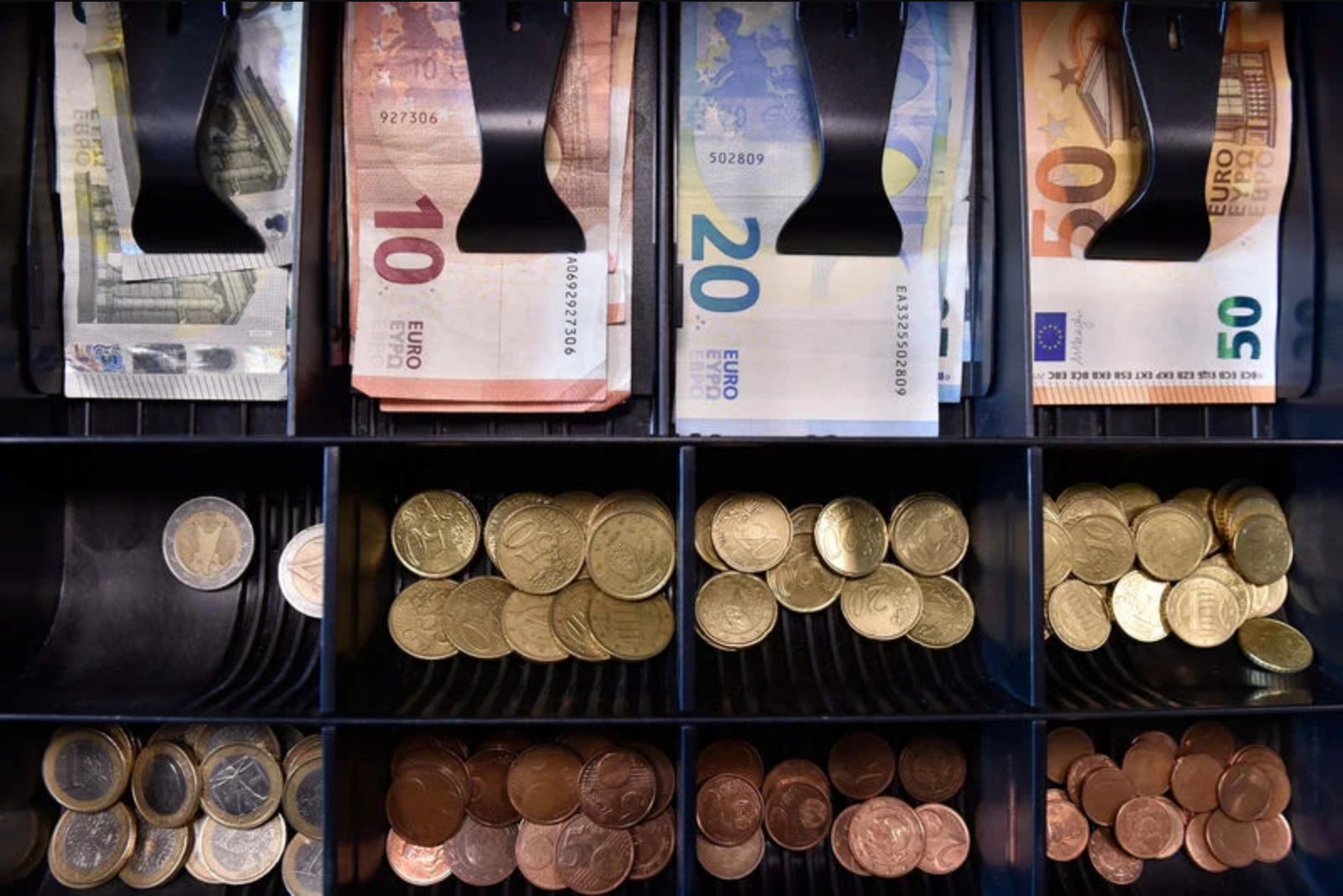 Barclays Sees Gradual Appreciation of Swiss Franc, Predicts EUR/CHF Toward 0.90