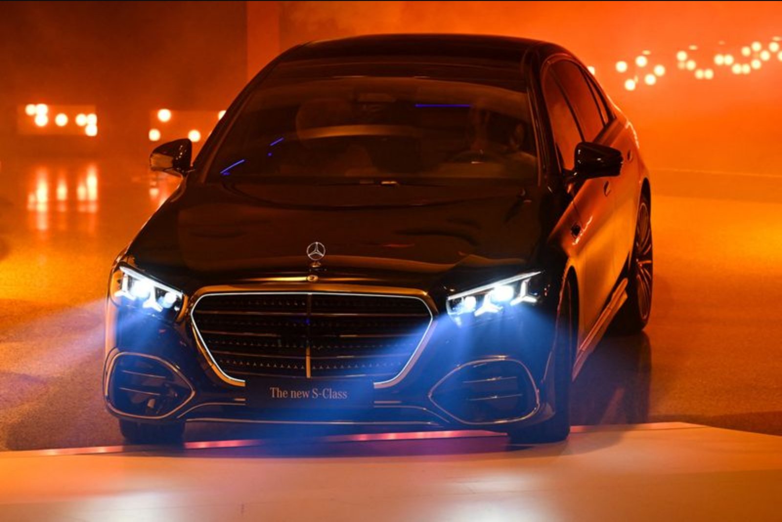 Mercedes-Benz Sees Operating Earnings Plunge 57% in 2025 Amid China Pressure and Tariffs