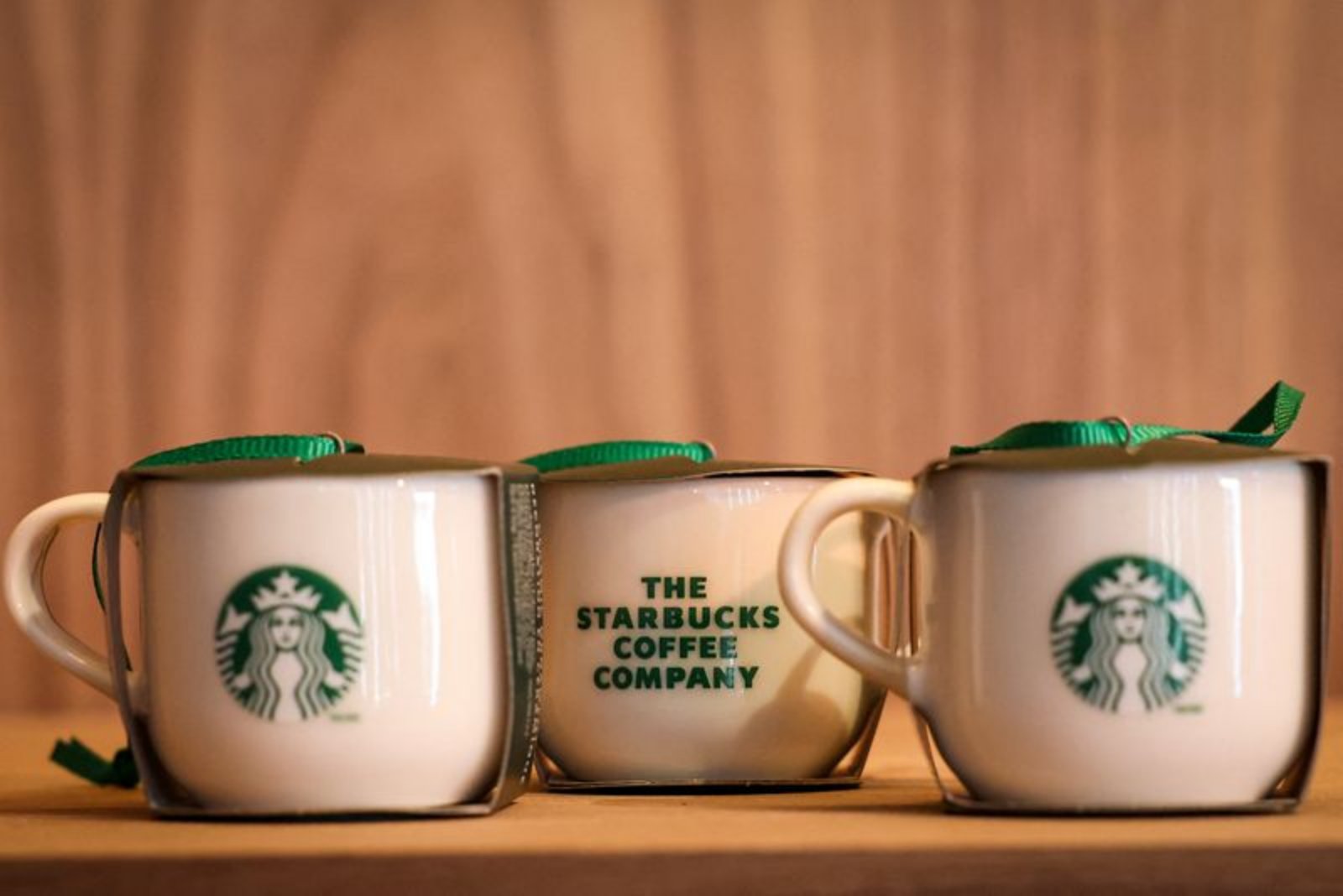 Investor Coalition Urges Shareholders to Oppose Two Starbucks Directors Over Labor Dispute