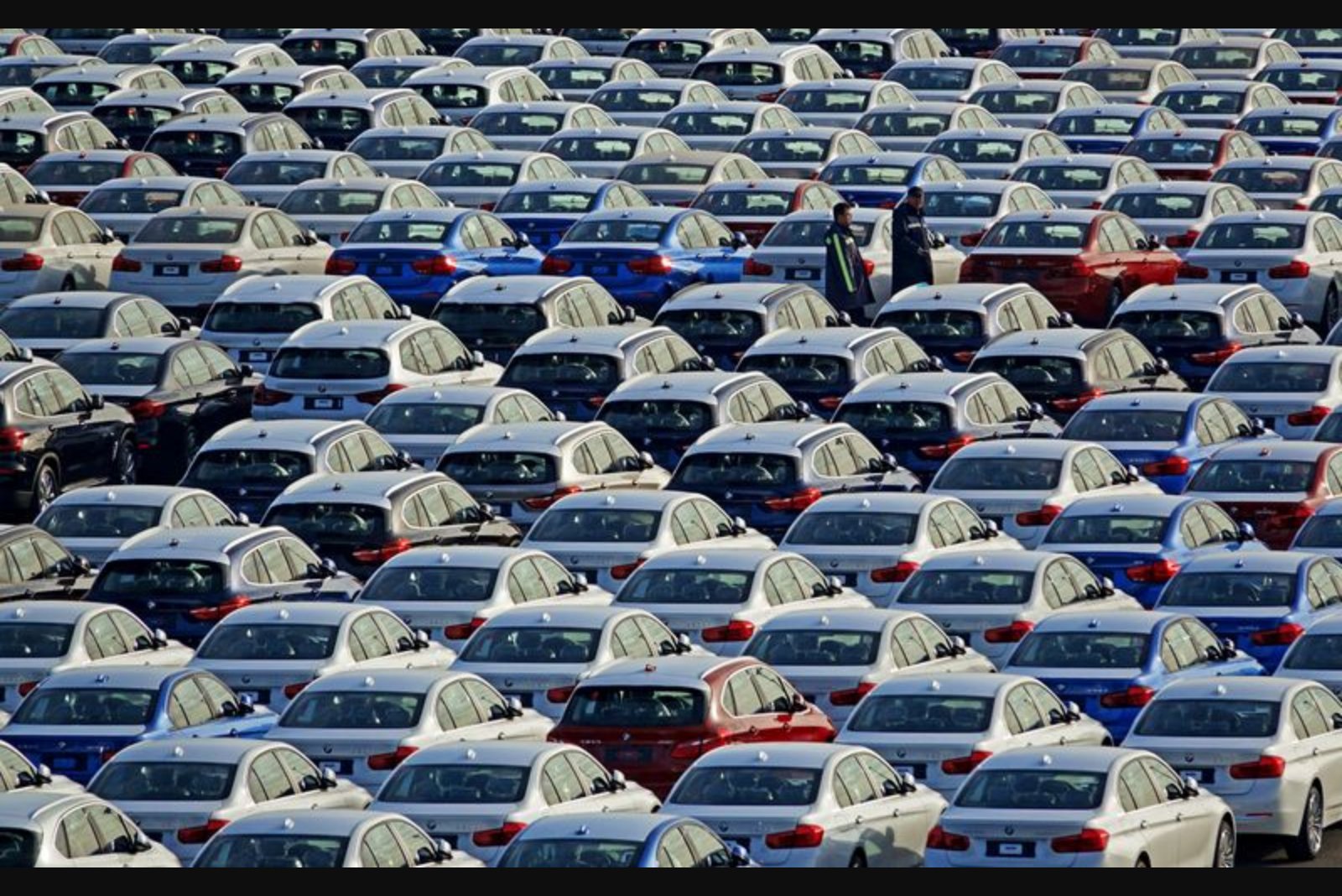 BMW Q1 Pre-Tax Profit Falls 25% as Margins Narrow Amid Tariff and China Pressures