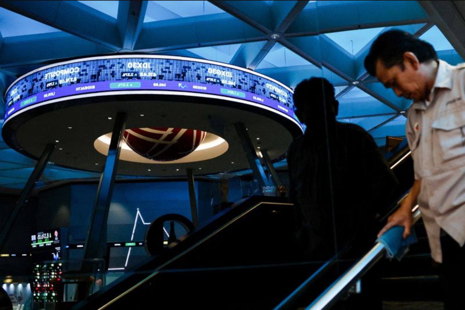 Private credit inflows to emerging markets hit record $22.3 billion