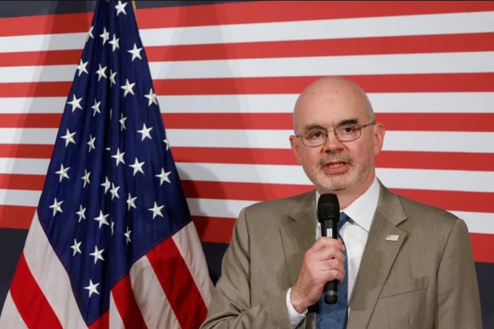 U.S. Envoy Urges Taiwan to Become a 'Hornet's Nest' of Drones to Strengthen Deterrence