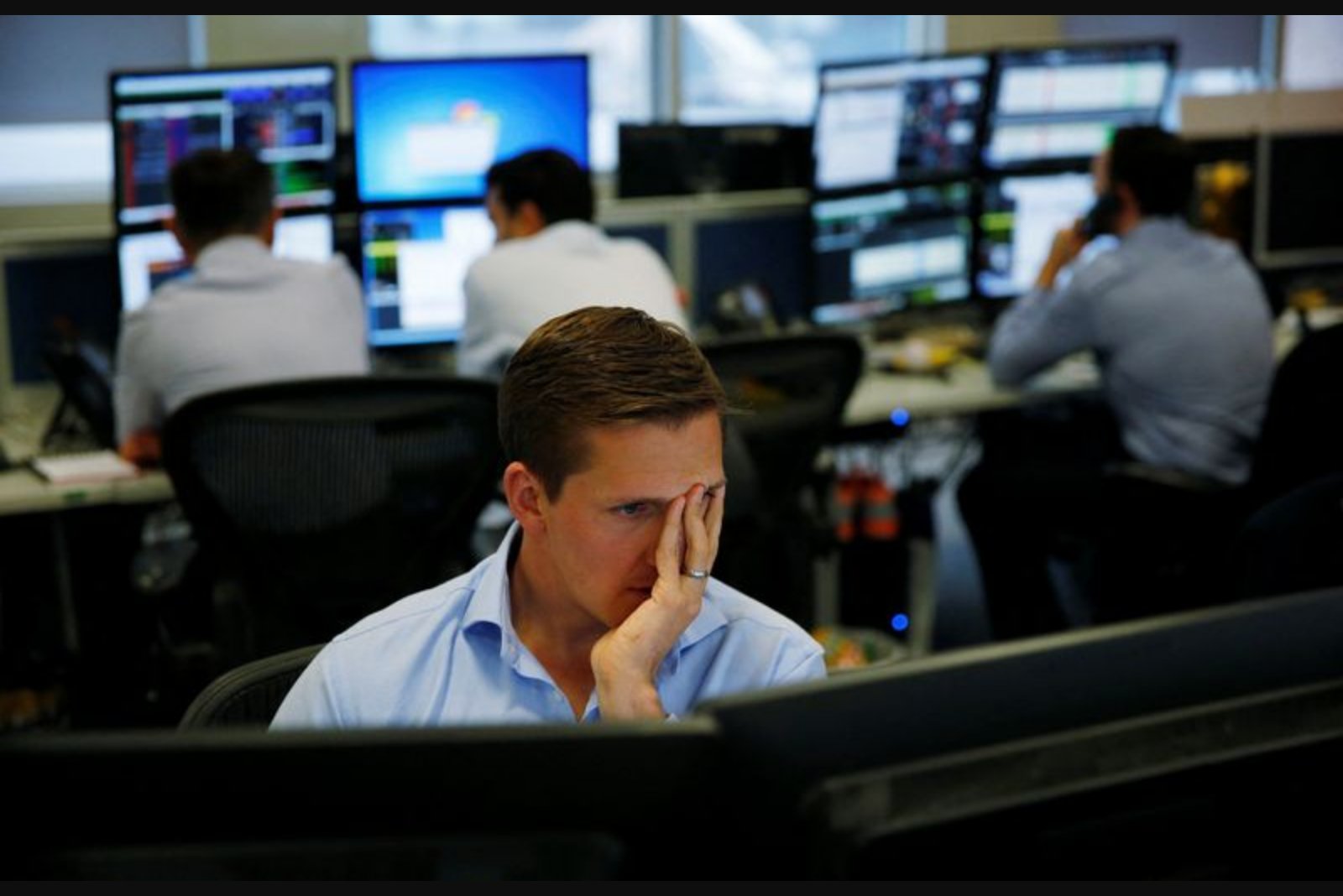 Wall Street Leans on Ex-Military Advisers as Iran Conflict Sparks Market Alarm