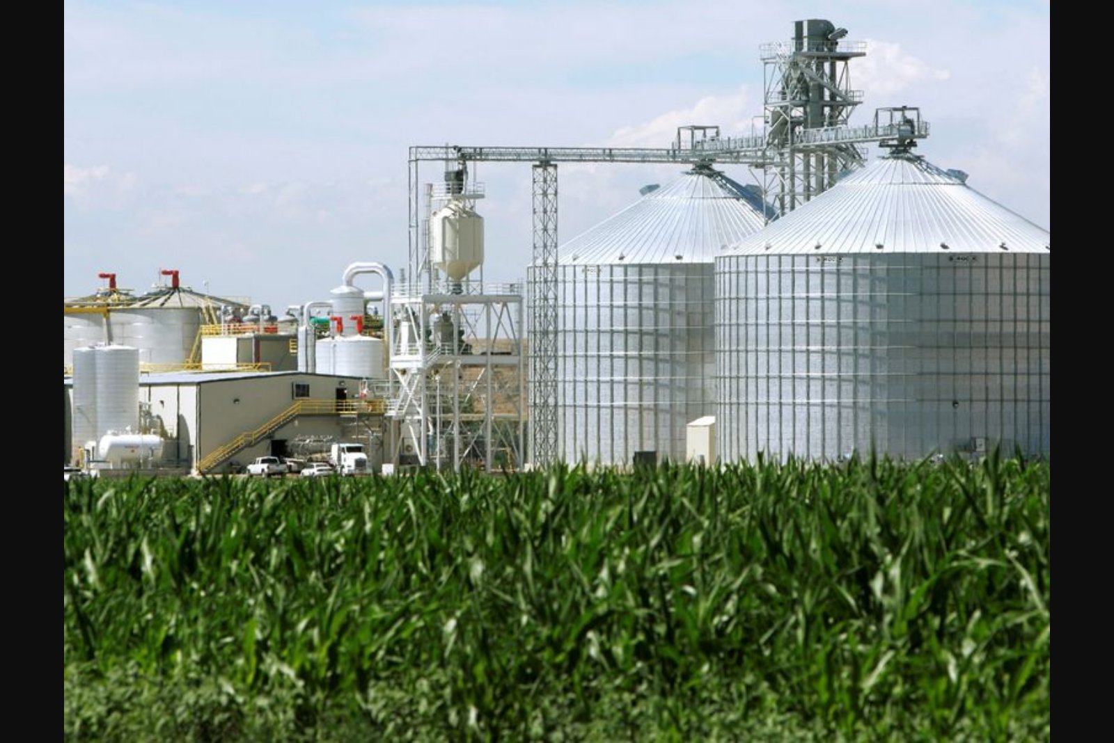 Refiners Warn Higher U.S. Biofuel Mandates Could Add to Iran-related Fuel Price Surge