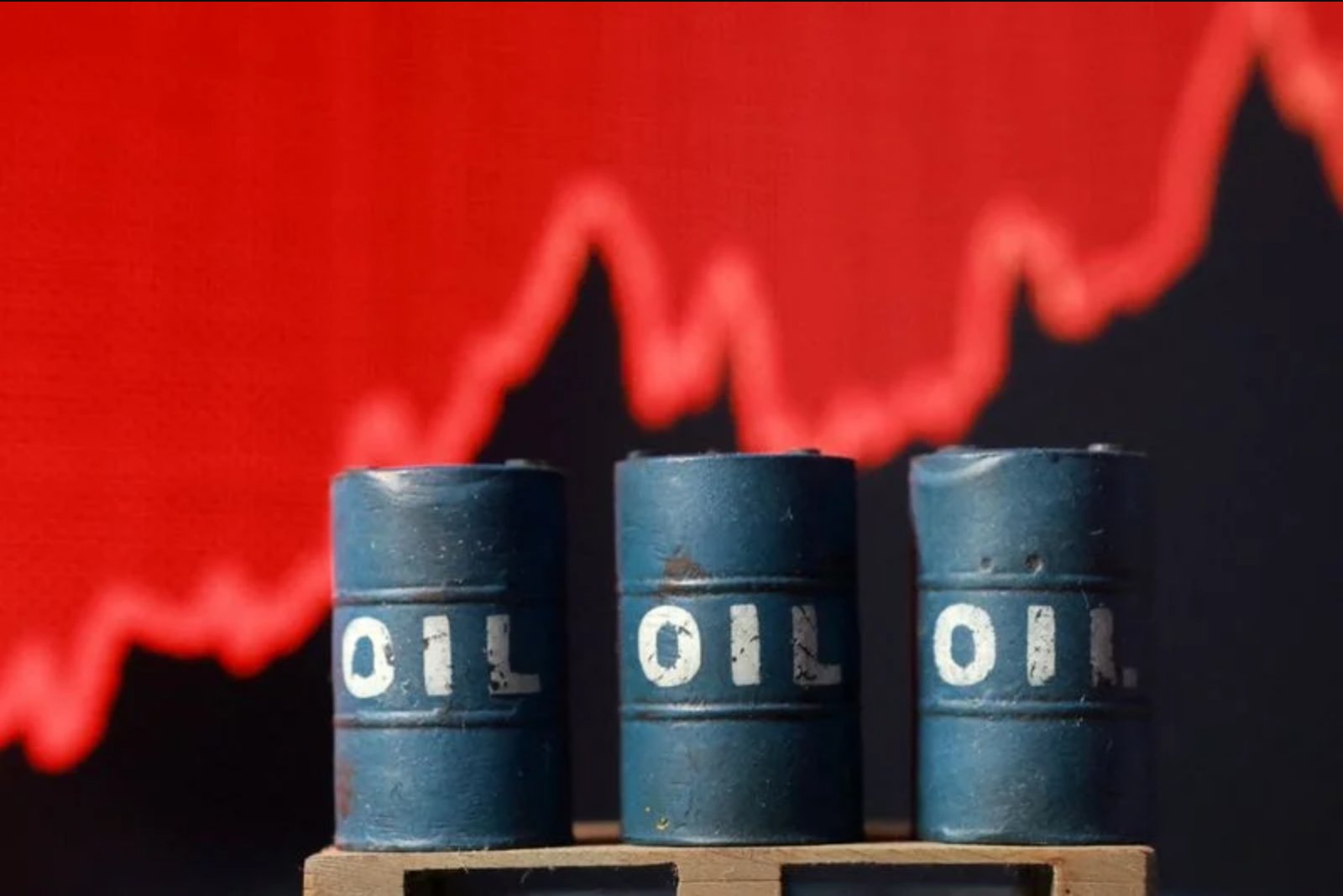 Gulf crude shipments surge in June as UAE leads rebound through Hormuz