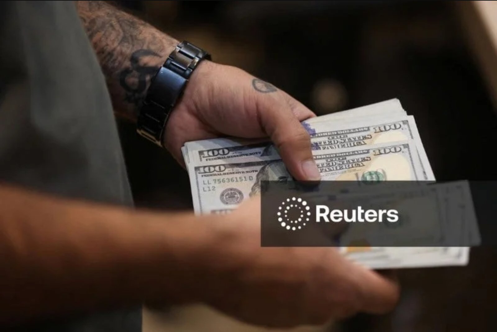 Rand Slips to One-Week Low as Iran Tensions Weigh on Risk Appetite