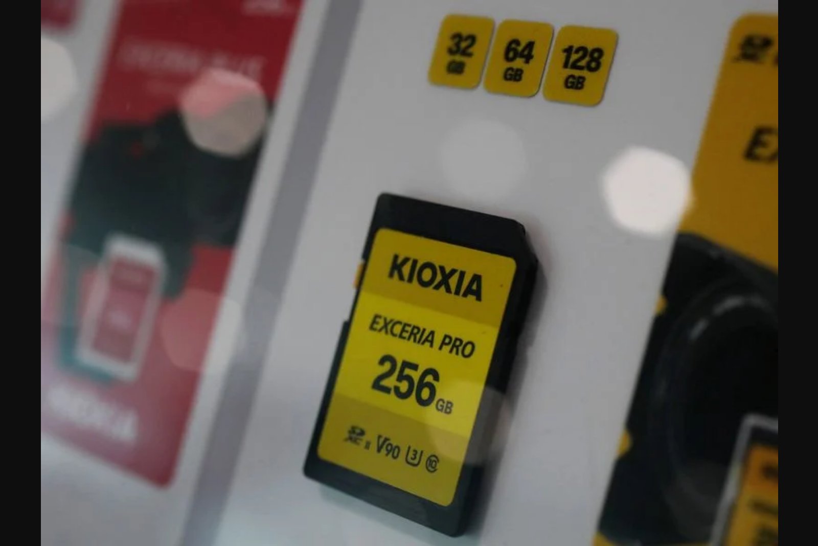 Kioxia to Begin Mass Production of 10th-Gen NAND as AI Demand Drives Rapid Rebound