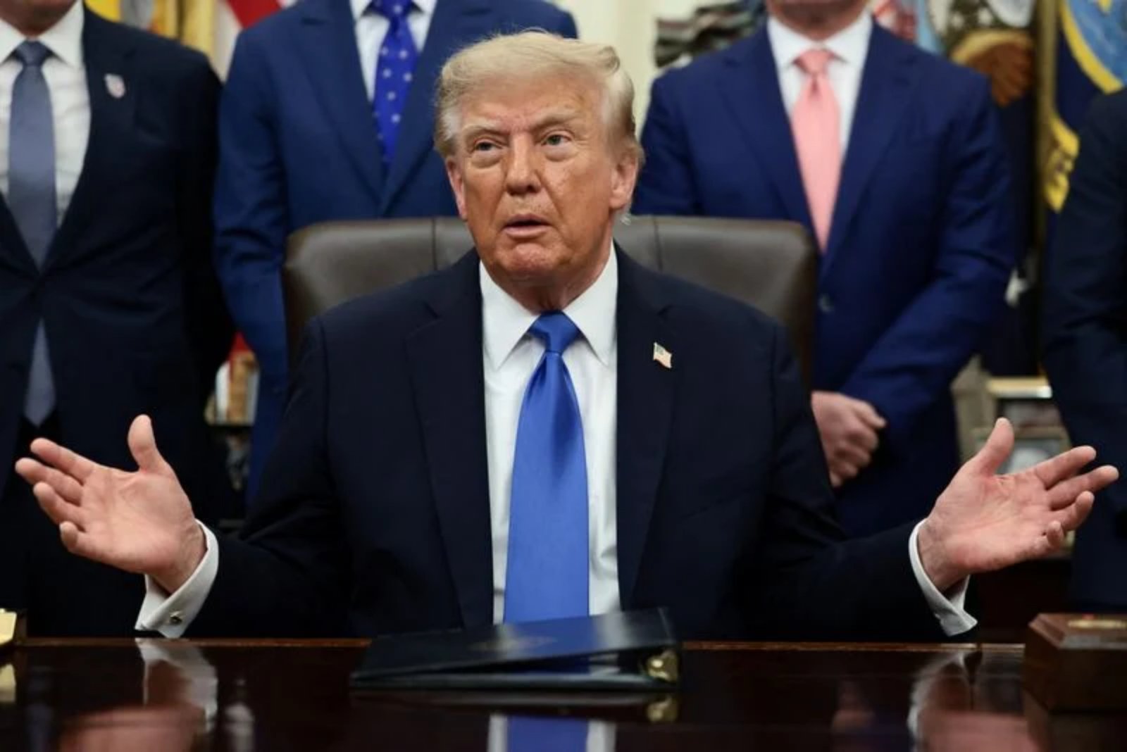 Trump Warns Britain Is 'On the Edge of Disaster,' Citing Energy Costs and Migration